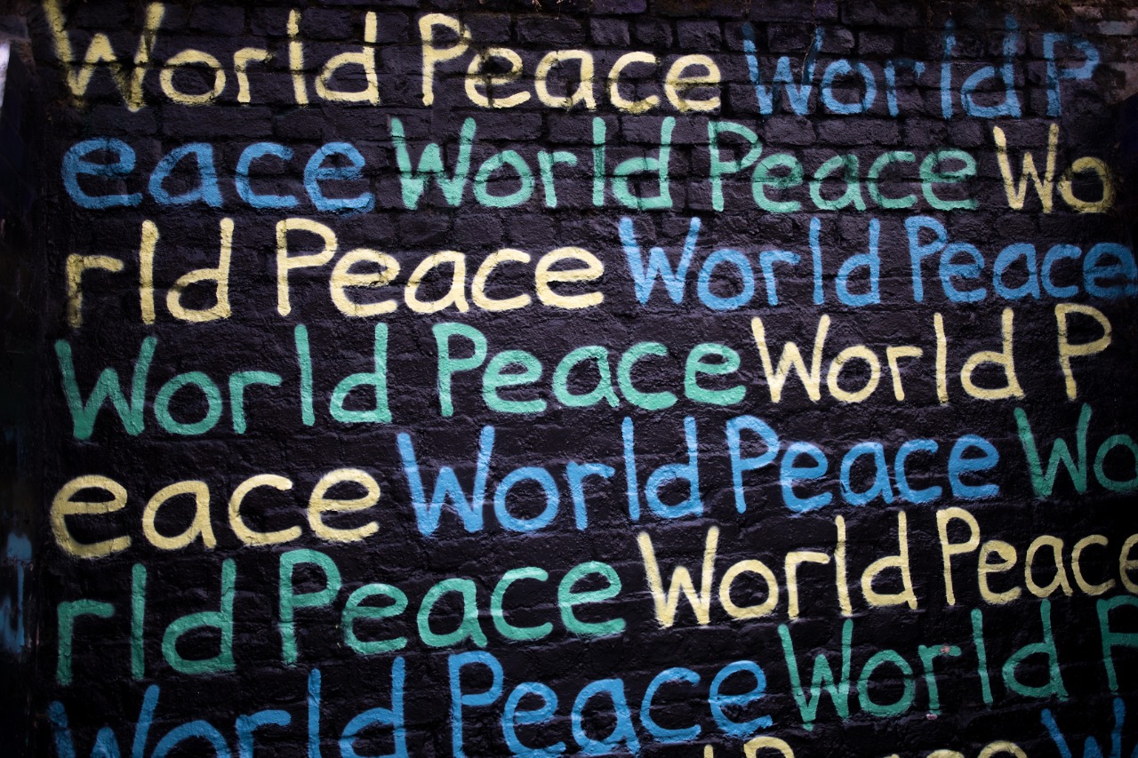 Make peace not war.jpg